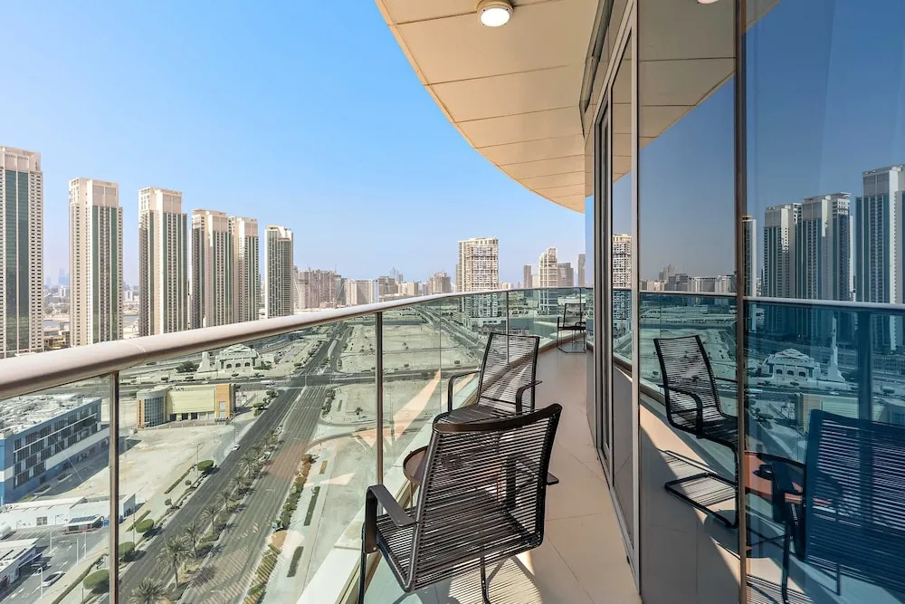 Silkhaus Spacious 2bdr Stay in Julphar Tower