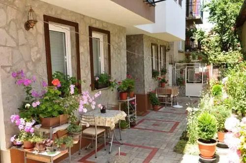 Chanovi Apartments