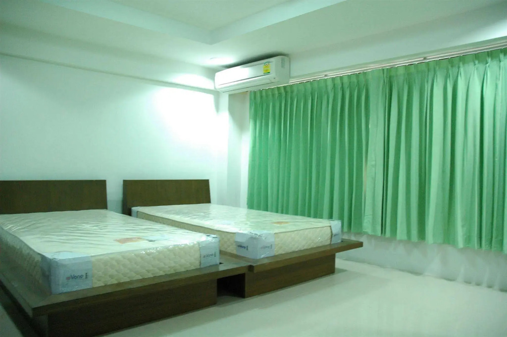 Suvarnabhumi Apartment