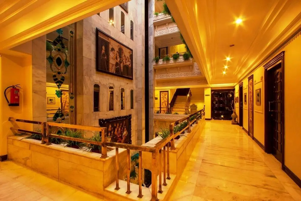 Hotel Hillock