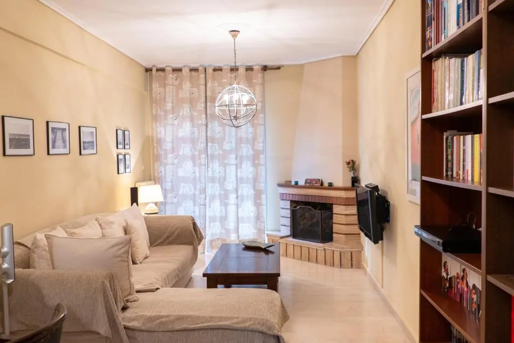 Casa Vestae, Comfortable 2BR Apartment