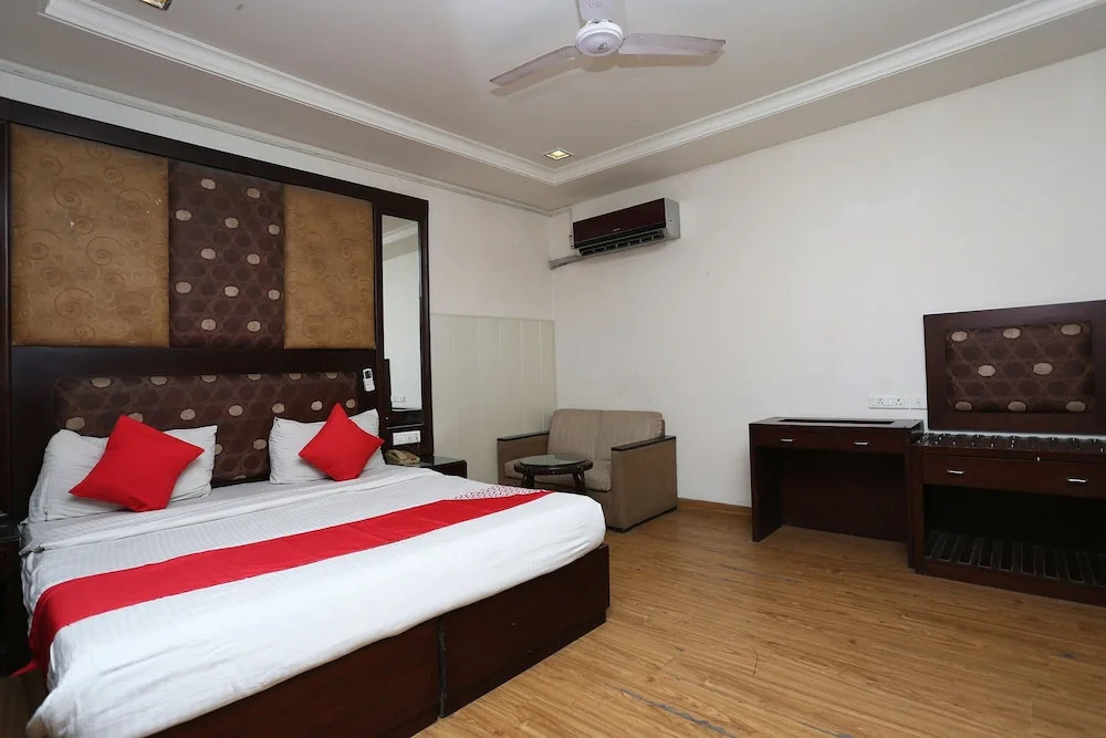 The Grand Hotel by OYO Rooms