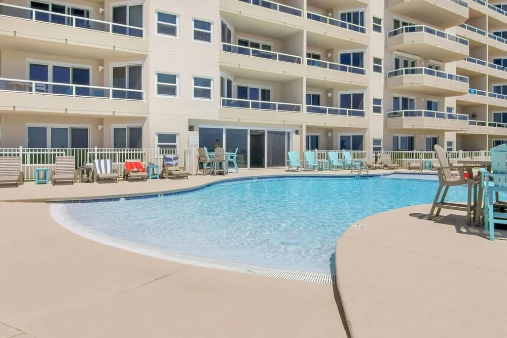 Enclave 401 Beachfront Tennis Stunning Views