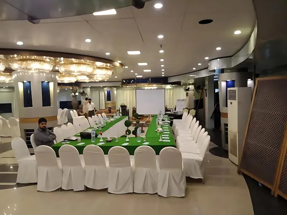 Al-safina Hotel