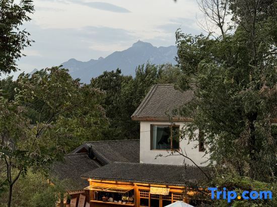 Wangwu Mountain Xixiling Youxiang Village
