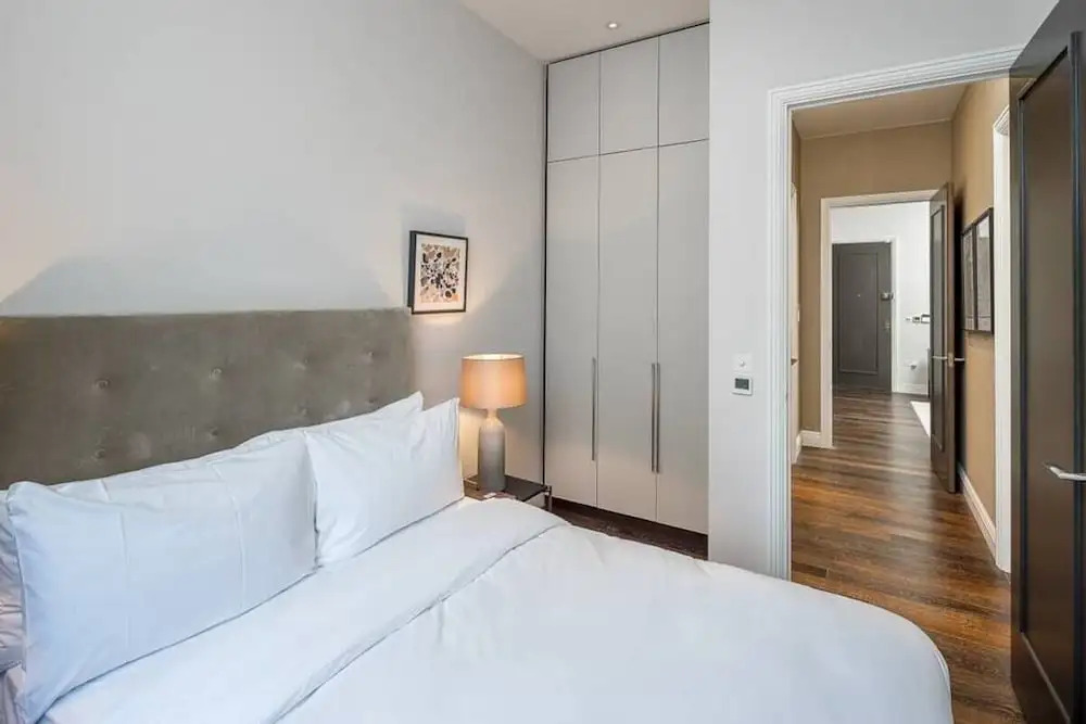 Modern 2 Bed, 2 Bath Apartment in Paddington