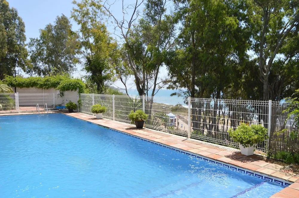 Beachfront villa protected private pool 4 bedrooms Marbella