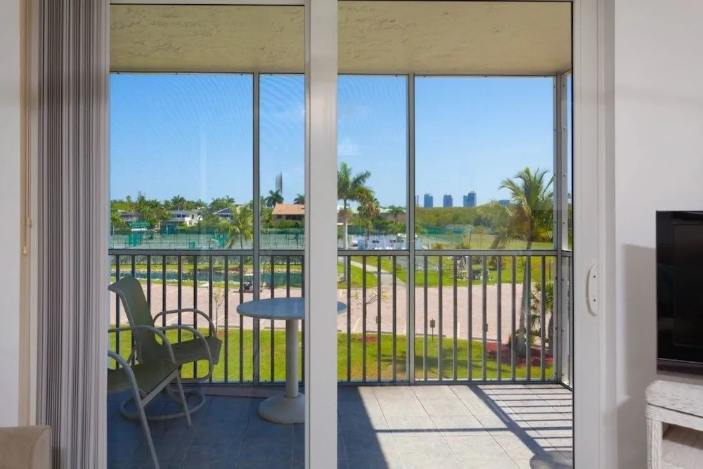 Bonita Beach & Tennis 5303