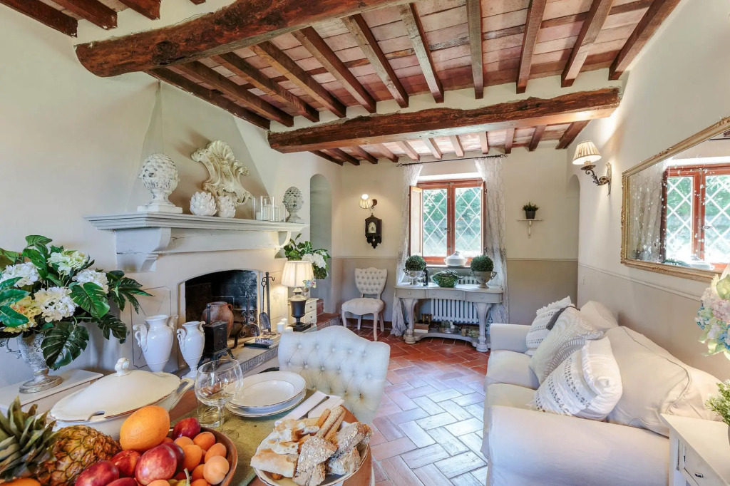 Bocciolo Stone Farmhouse