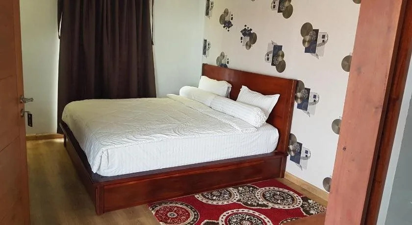 Oseda Nias Surf House