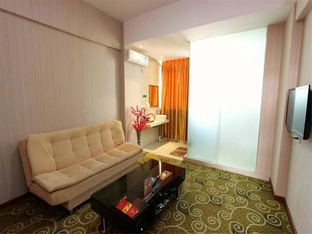 Civil Aviation Hotel