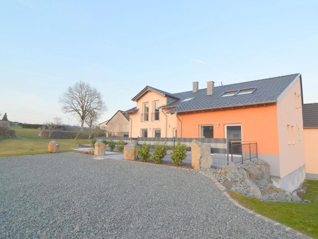 Comfortable Holiday Home in Ellscheid with Garden