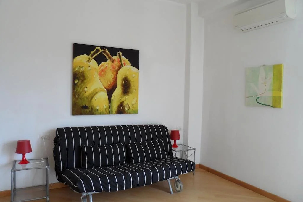 Studios 10