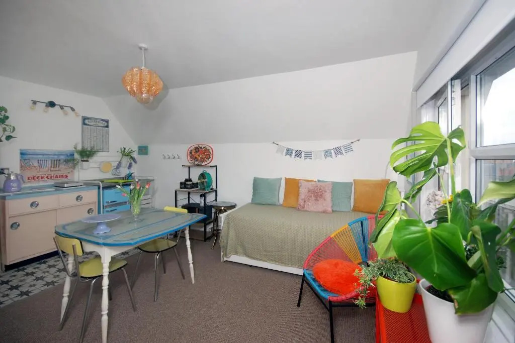 Enjoy Ventnor 2, Pier Street, Wightlink offer