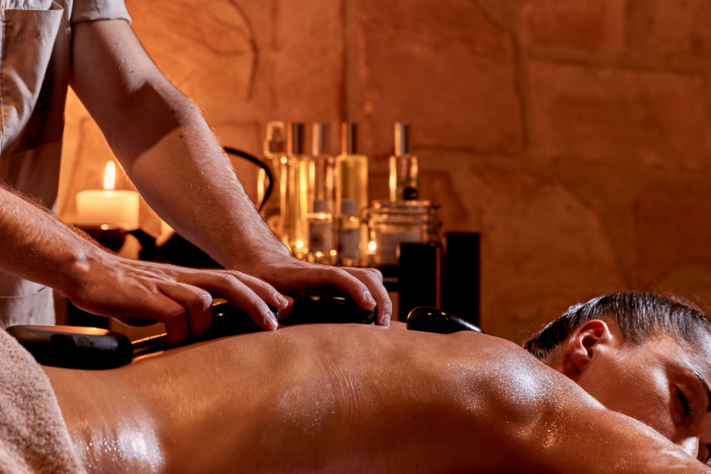 Kouros Hotel & Suites