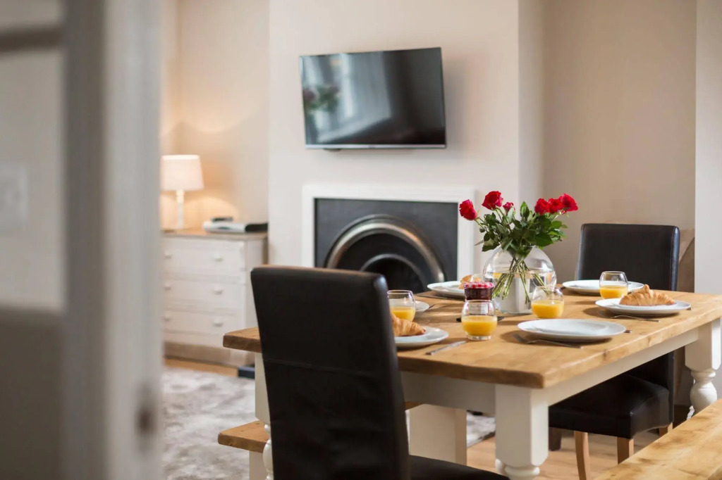 Cintra House
