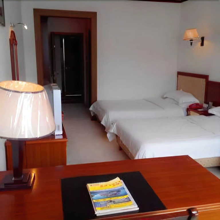 Wuyuan Xingjiang Bay Holiday Hotel