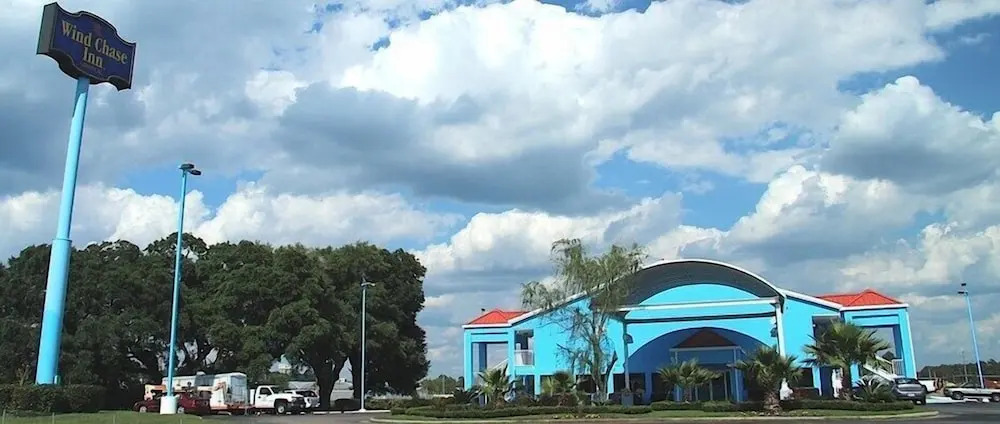 Wind Chase Inn
