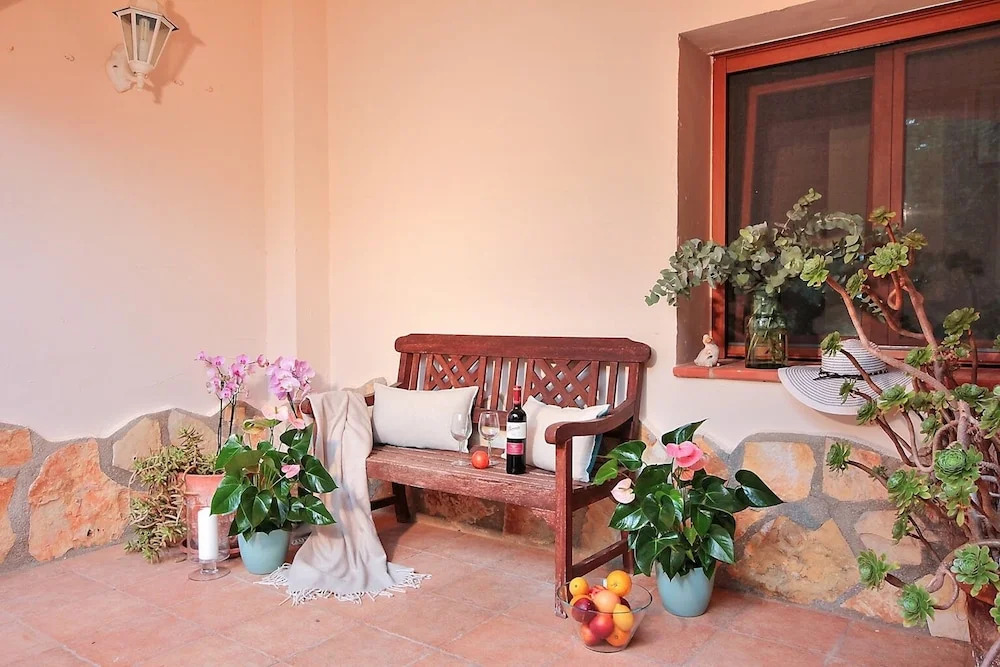 Gorgeous private villa for 10 in Moraira