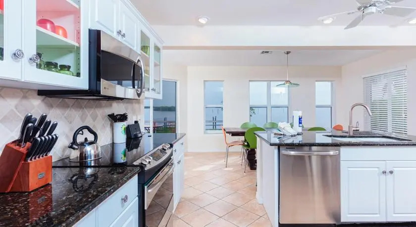 Paradise Bay Villa by Vacation Rental Pros