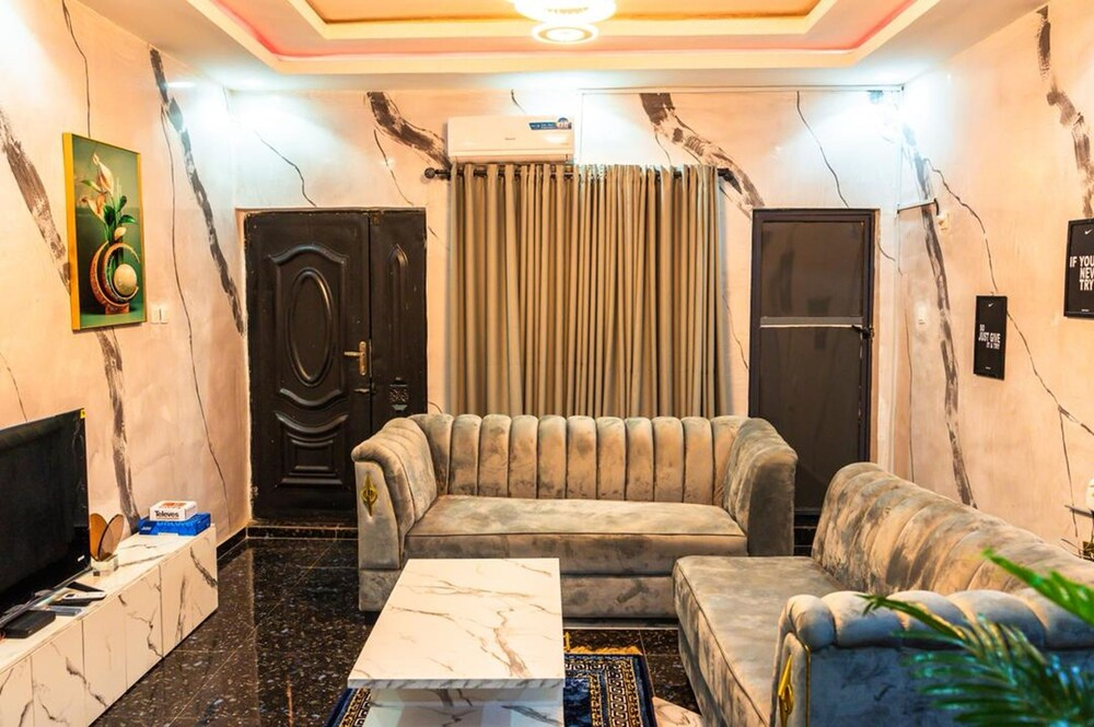 Elelyon Service Apartments