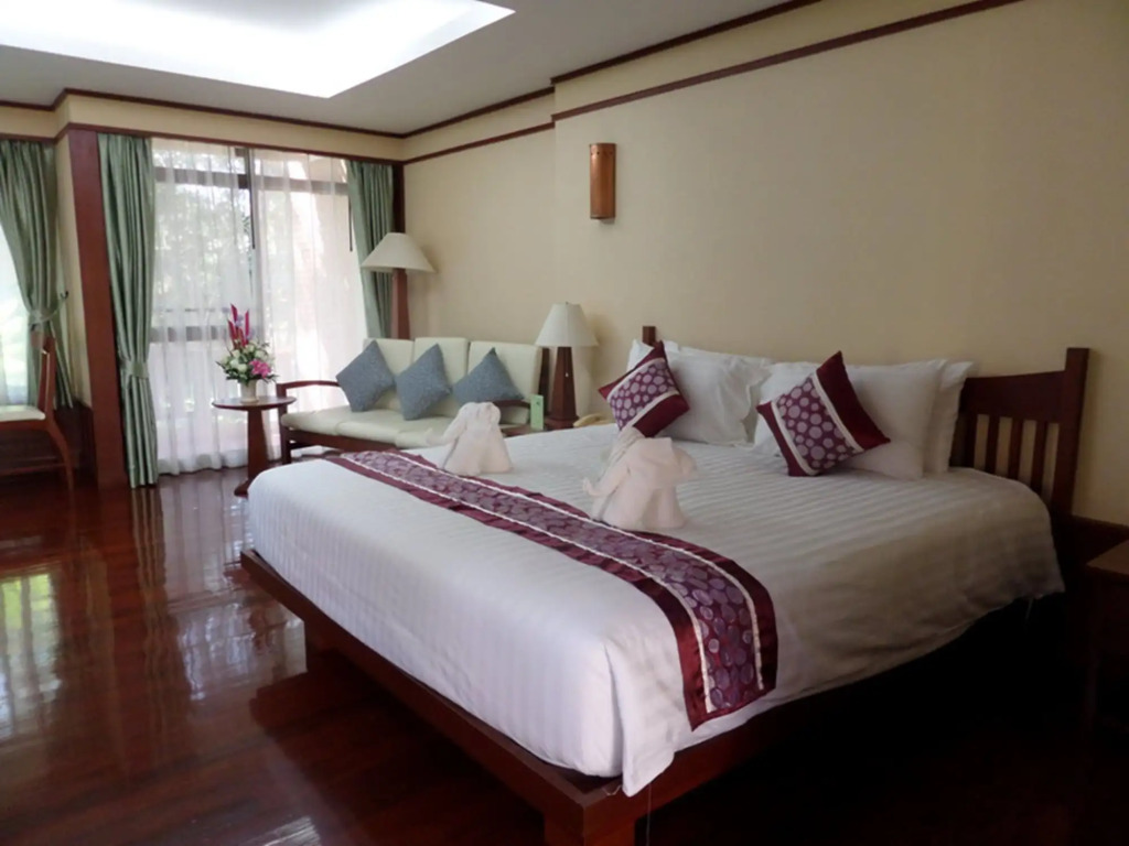 Sappraiwan Elephant Resort & Sanctuary