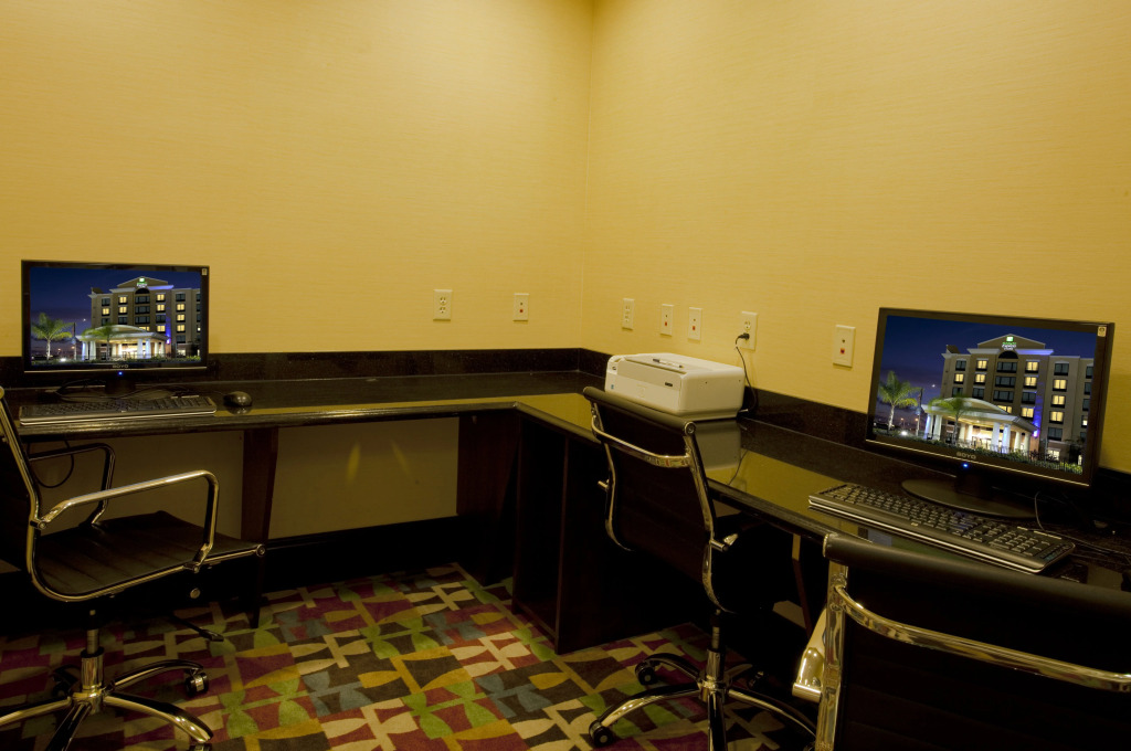Holiday Inn Express-International Drive by IHG