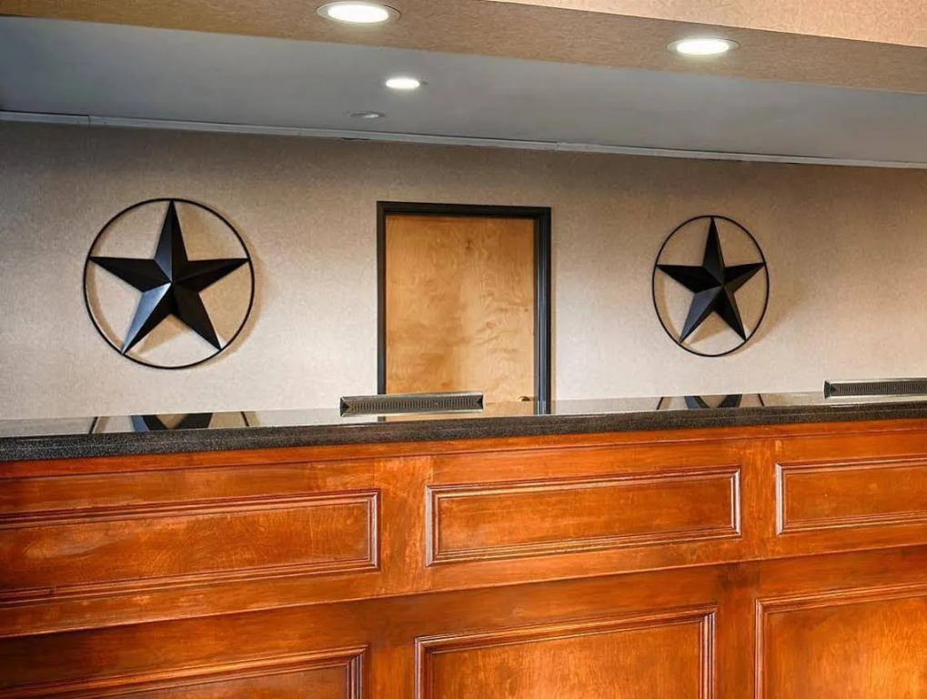 Best Western Inn & Suites