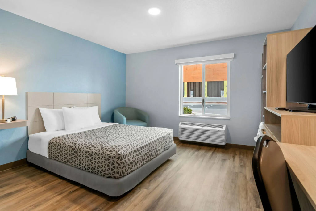 WoodSpring Suites Rogers Bentonville