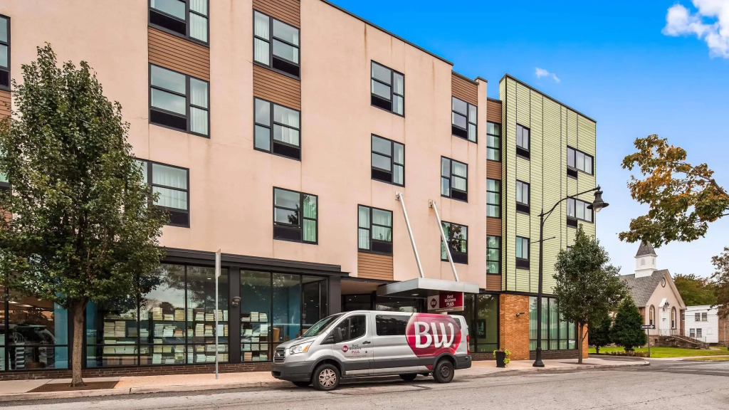 Best Western Plus Philadelphia Airport South - at Widener University