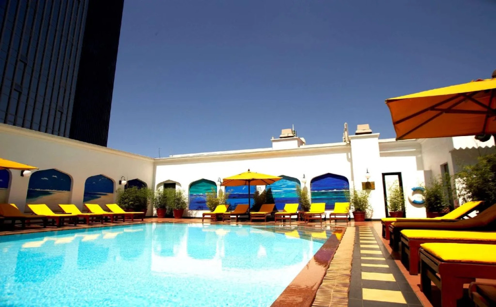 Отель The Sarova Stanley