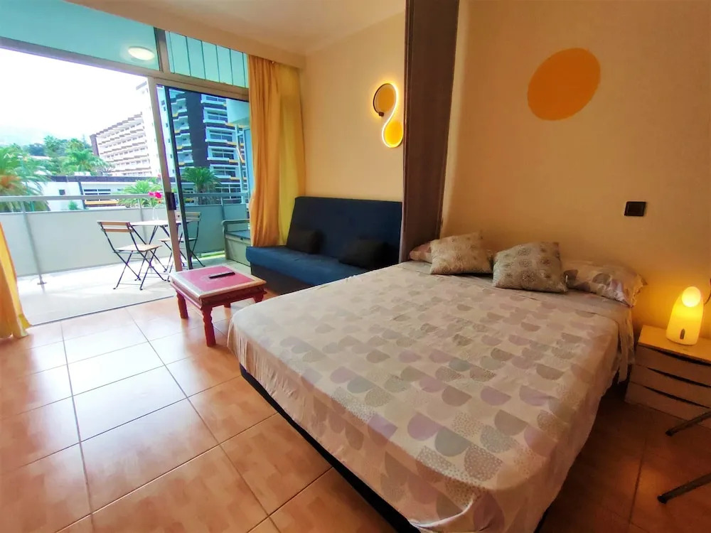 Apartment in 4 star Hotel 24h