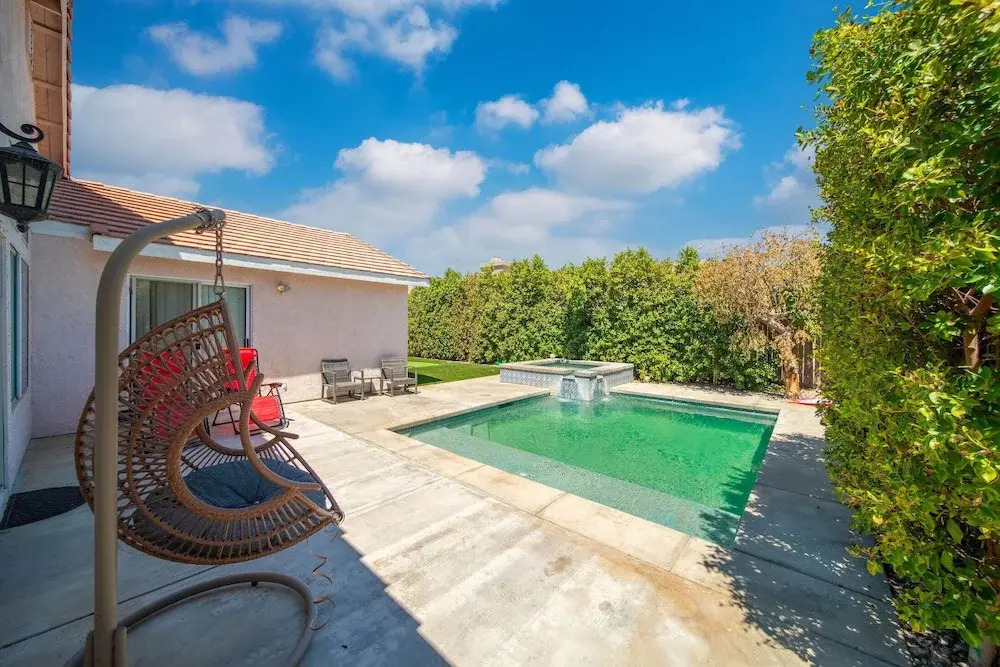 @marbella Lane - 4BR Lavish Castle Retreat