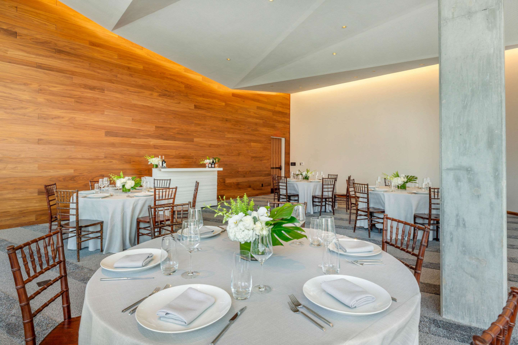 Cambria Hotel Boston Downtown - Seaport
