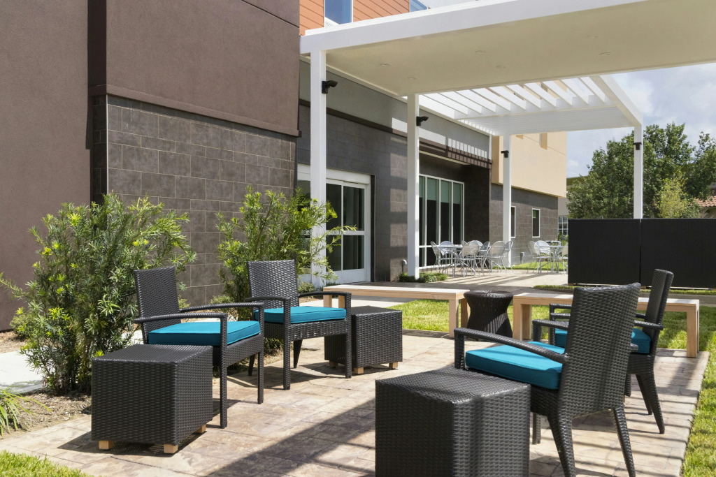 Home2 Suites by Hilton Houston Stafford - Sugar Land