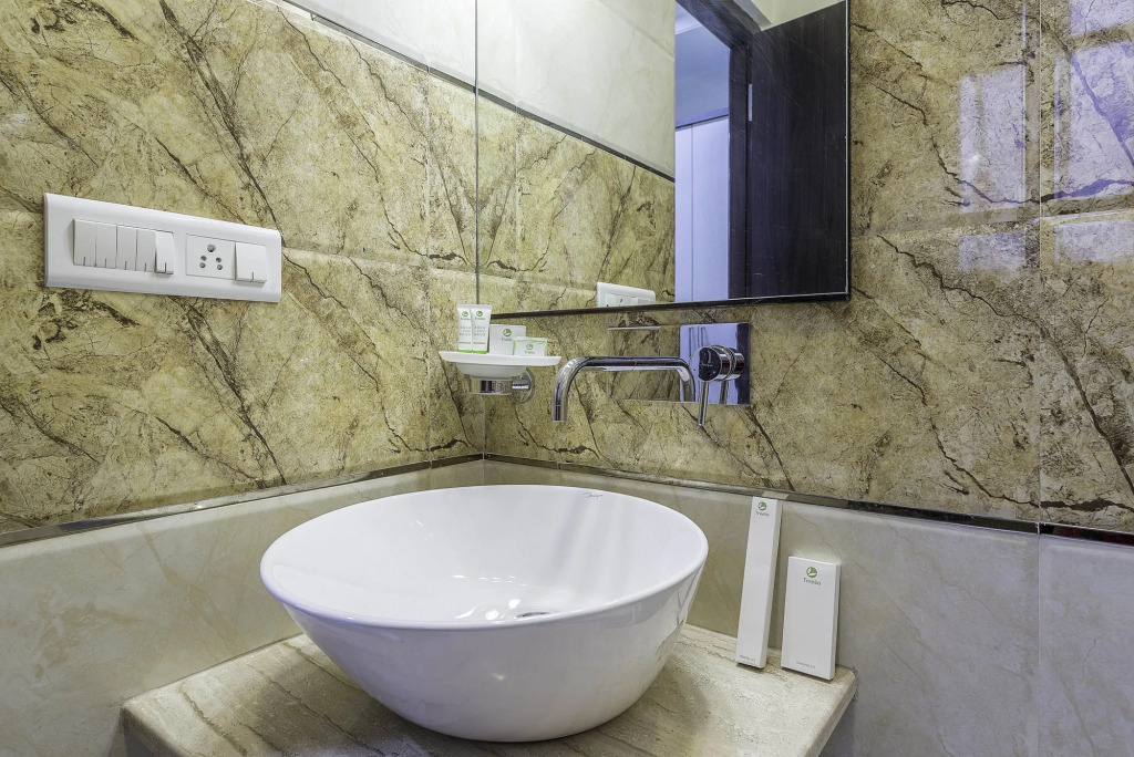FabHotel Signature Inn