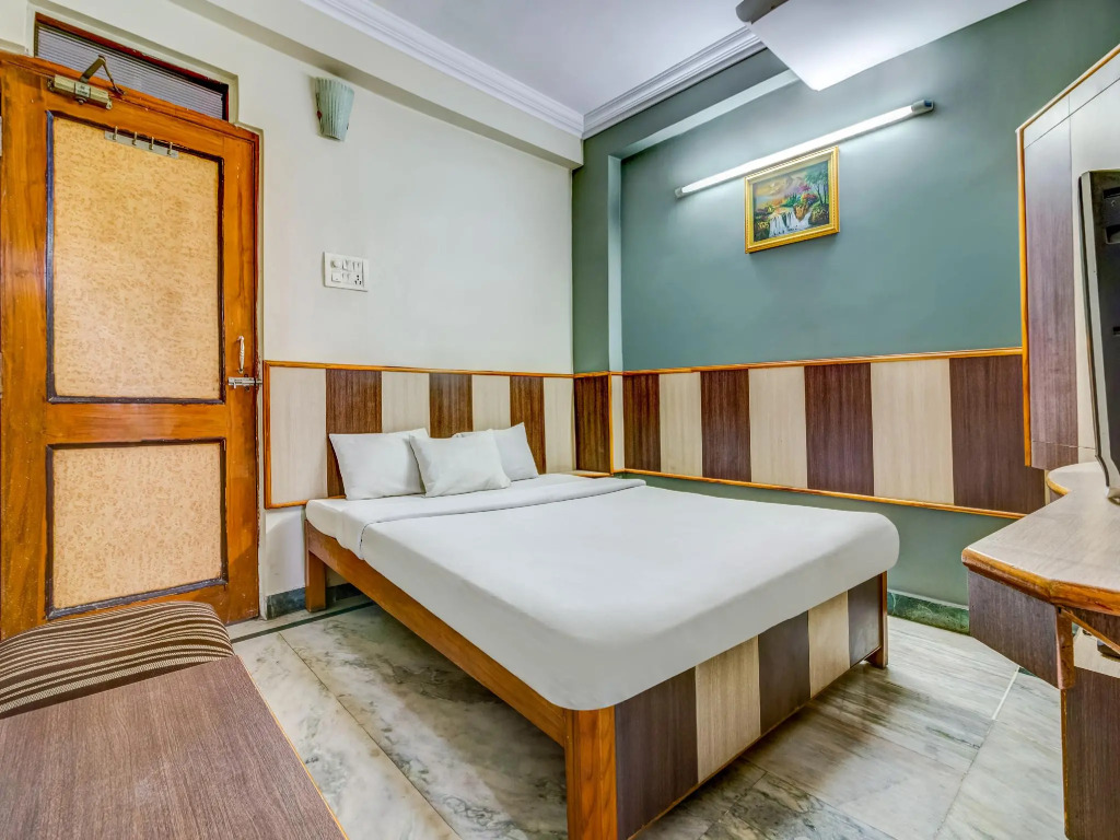 SPOT ON 22114 Hotel Kailash Regency
