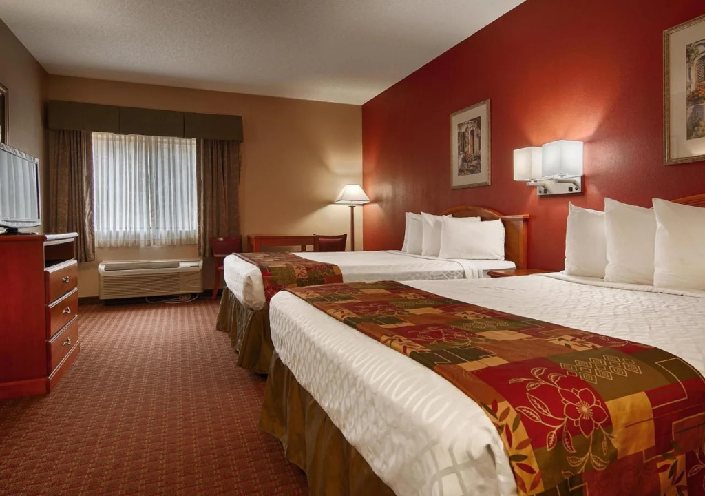 Millennium Inn