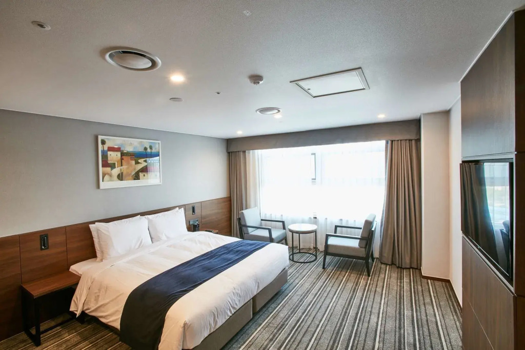 Island Castle Hotel & Waterpark