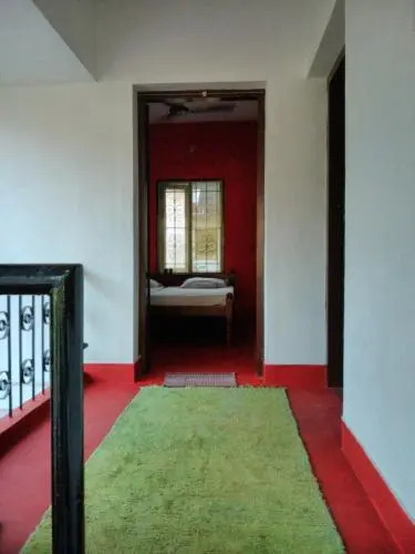Nichoos Inn