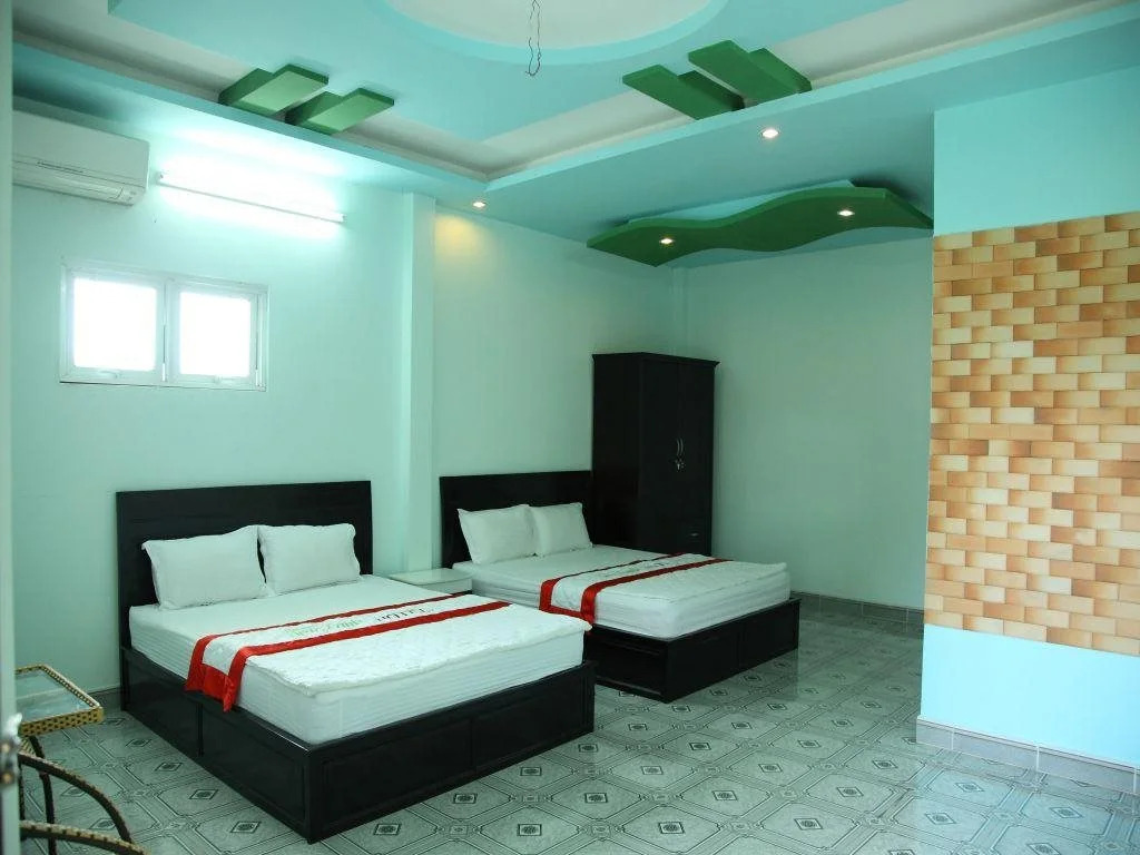 Truc Xanh Hotel