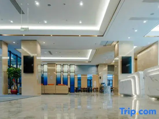 Yeste International Hotel (Xiamen Haicang Maqing Road)