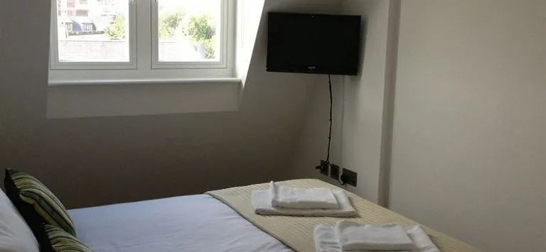 MAX Serviced Apartments Commercial Road