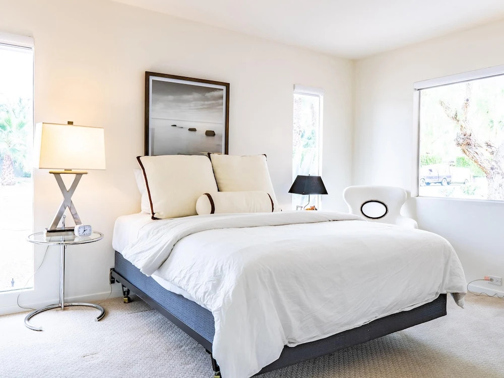 Modern Grand at Deepwell Estates