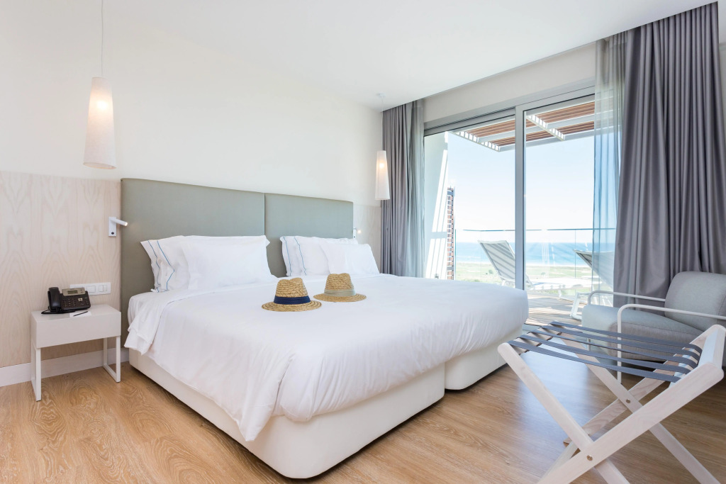 Palmares Beach House Hotel