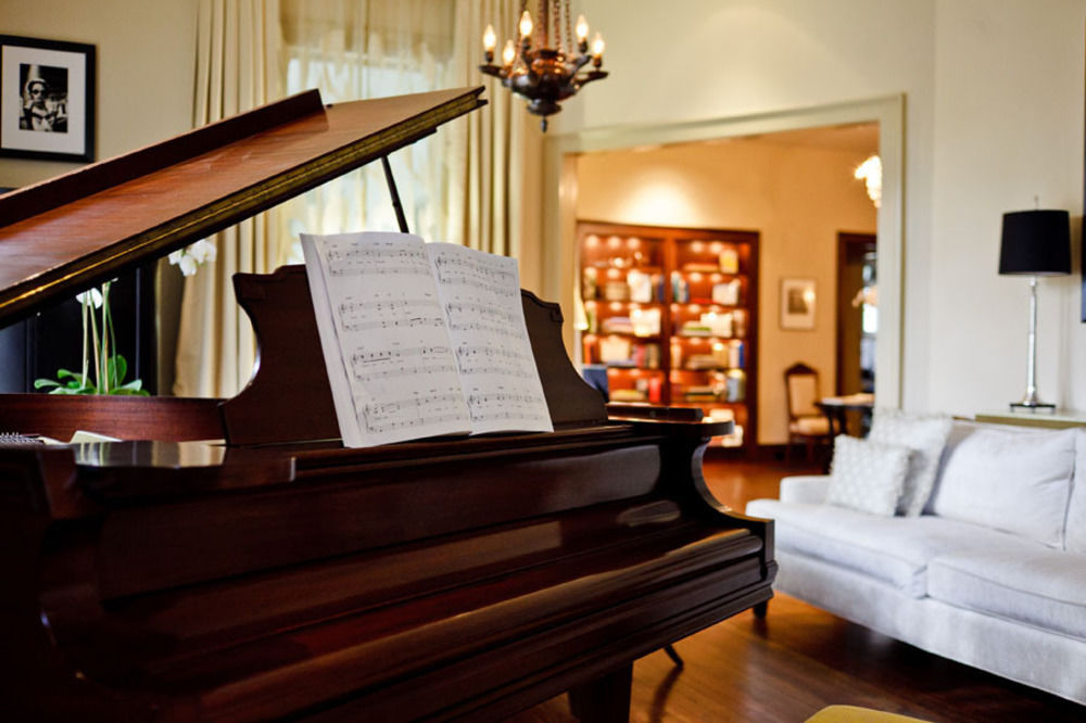 Stonehurst Place Bed & Breakfast