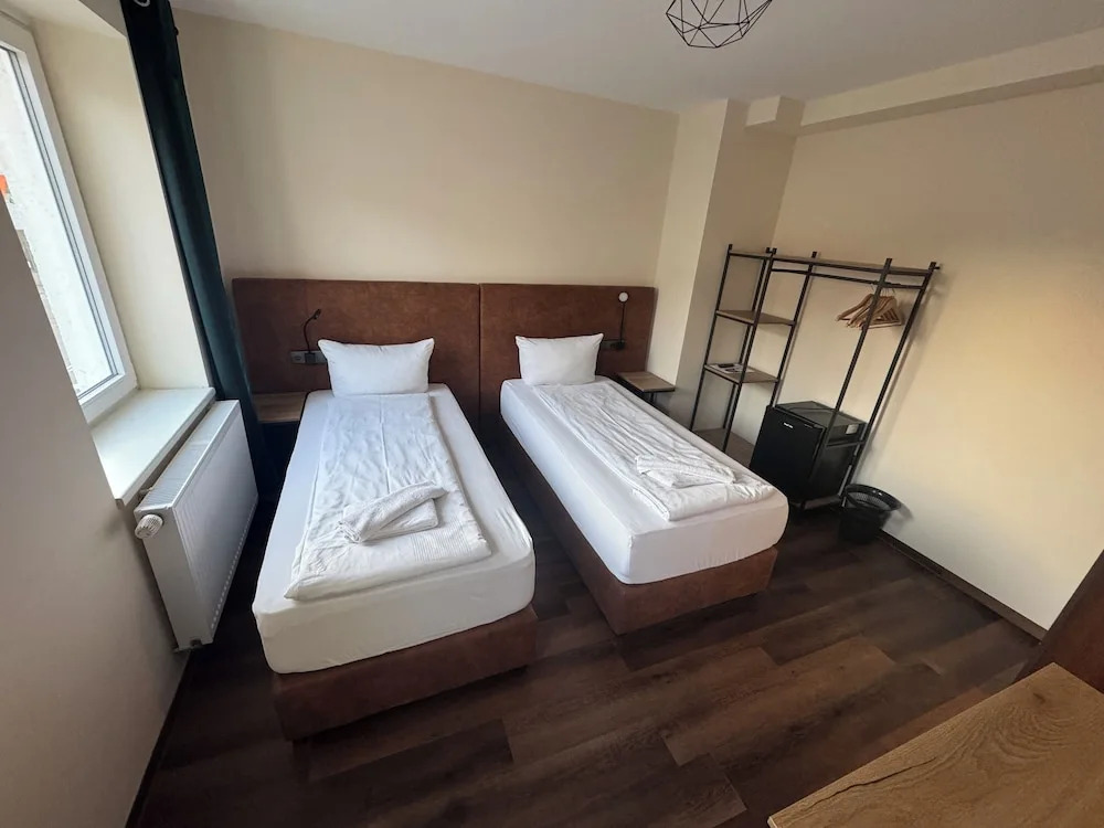 Hotel Capitol Zentrum - 24h