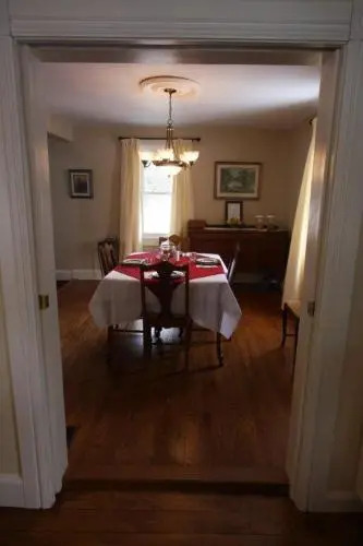 Grand Pine Bed & Breakfast