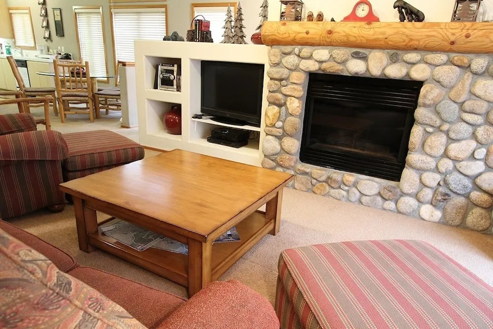 Snowcreek 911 3 Bedrooms 3 Bathrooms Townhouse