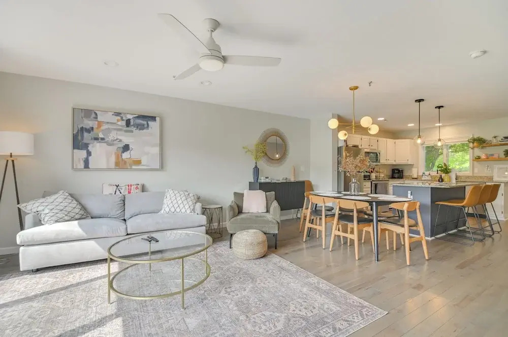 Family-friendly Gem w/ Heated Pool Near Storyland!